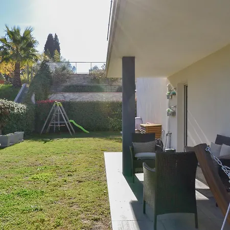 Superbe 3 Pieces Jardin Piscine Apartman