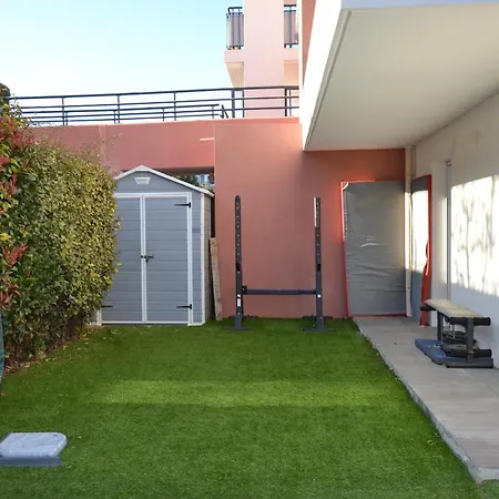 Superbe 3 Pieces Jardin Piscine Appartement